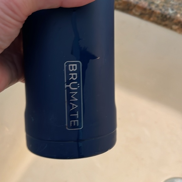 Lot of brumate swig yeti coozies and 2 cups - Picture 2 of 8